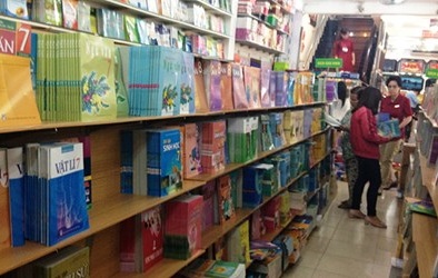 Sách giáo khoa chọn bộ bất ngờ khan hàng