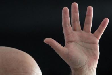 Lên kế hoạch kết nối Wifi cho chiếc tai 'mọc' ở cánh tay