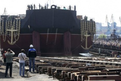 Nga tiếp tục phát triển nhà máy điện hạt nhân nổi 