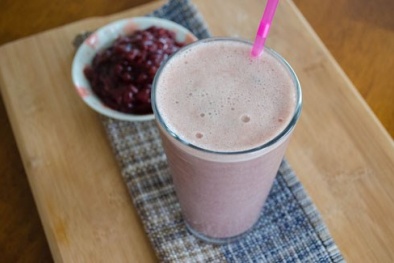 Cách làm sữa đậu đỏ sánh mịn, thơm mát giúp làm đẹp da