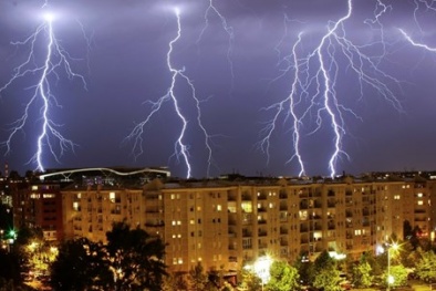 Google mất dữ liệu vì sét đánh