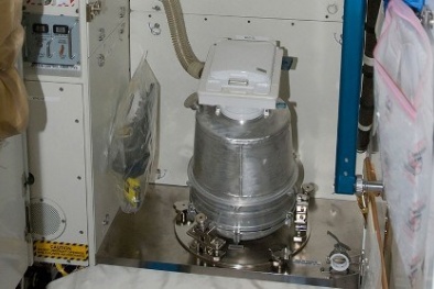 NASA chi khủng cho dự án biến phân người thành thức ăn