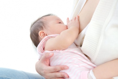 Sữa mẹ có thể truyền hóa chất độc hại từ mẹ sang con