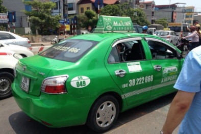 Taxi Mai Linh 'phóng như điên’, đâm cả CSGT là do… thiếu bình tĩnh?