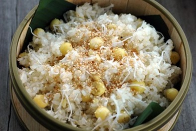 Cách nấu xôi dừa hạt sen dẻo thơm giúp chữa mất ngủ