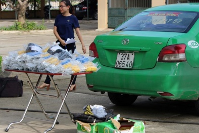 Thanh Hóa: Bắt gọn taxi Mai Linh vận chuyển hơn 3.000 kíp nổ