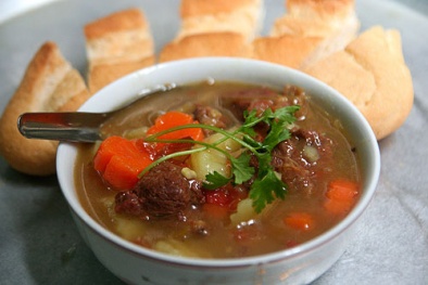 Cách nấu bò sốt vang thơm ngon, đúng điệu