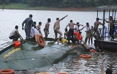 Malaysia: Tai nạn lật thuyền ngoài khơi làm ít nhất 14 người chết