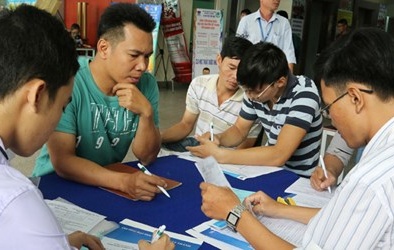 Nhiều trường ĐH, CĐ vẫn 'ngóng' sinh viên