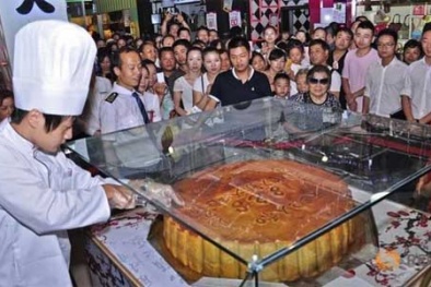Trung Quốc cảnh báo mặt trái của bánh trung thu