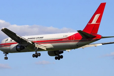 Cả máy bay nhốn nháo vì hành khách bất ngờ đột tử