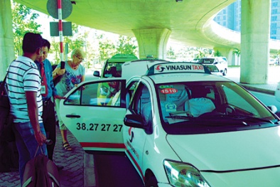 Giá taxi ở Việt Nam cao gần gấp đôi Singapore