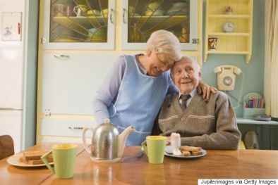 Bệnh mất trí nhớ Alzheimer có thể lây nhiễm qua đường máu