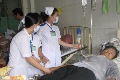 Dịch sốt xuất huyết lan tràn mạnh tại các tỉnh phía Nam