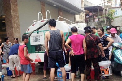 Cắt nước liên tục, giá nước vẫn tăng 