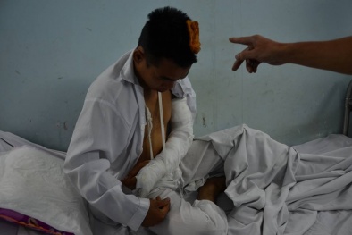 Hà Nội: Truy sát kinh hoàng trong quán ăn đêm