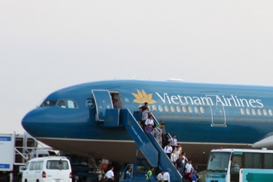 Bị bắt quả tang hút thuốc trên máy bay, 2 hành khách bị phạt ‘đậm’