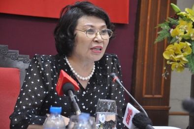 'Nhiều bác sĩ Việt Nam cứ cuối tuần là 'bay' sang Singapore khám bệnh!'