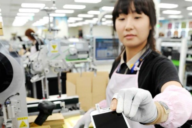 Quy trình kiểm soát chất lượng smartphone độc đáo của Samsung