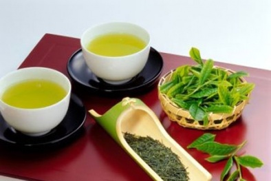 Nguy hiểm khi uống trà xanh sai cách