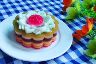 Cách làm bánh trung thu rau câu ngũ sắc ‘đẹp từng centimet’