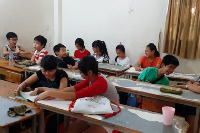 Phải học thêm vì... bị ép?