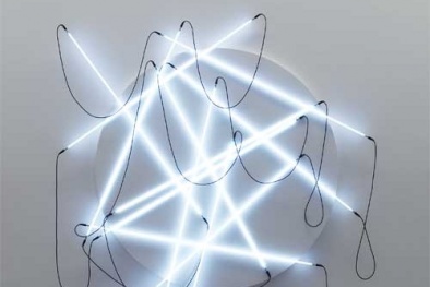 Tránh phạm 'Hỏa xà sát' trong nhà vì dây điện ngoằn ngoèo 