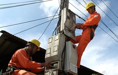 Không để người nghèo gánh giá điện cao