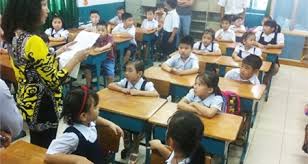 Khi trường học thành nơi tận thu tinh vi