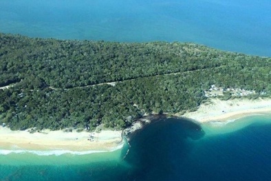 Úc: Hố tử thần khổng lồ xuất hiện chớp nhoáng 'nuốt chửng' bờ biển