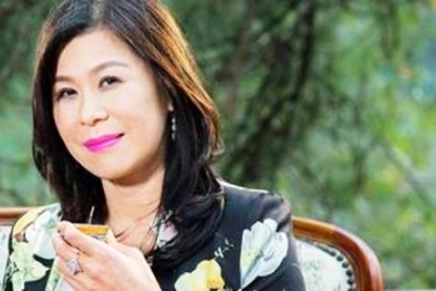 ‘Người quen’ đi cùng bà Hà Linh sang Trung Quốc là ai sao giờ chưa nhắc đến?
