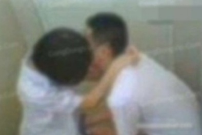 Nữ tiếp viên bán dâm giá 2.000 USD trên máy bay