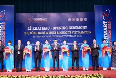 Tưng bừng khai mạc Chợ Công nghệ và Thiết bị Quốc tế Việt Nam 2015
