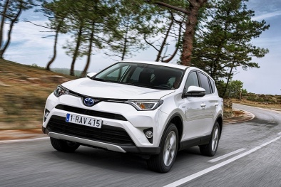 Vén màn hàng ‘hot’ Toyota RAV4 bản đặc biệt