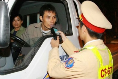 Cần hình sự hóa hành vi say rượu lái xe