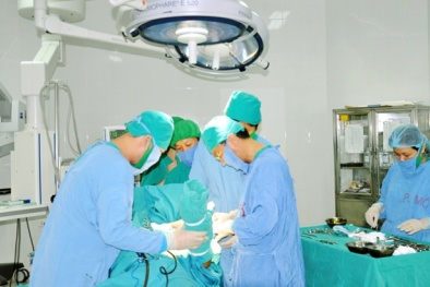 Ứng dụng tiến bộ KHKT trong khám, chữa bệnh cho nhân dân