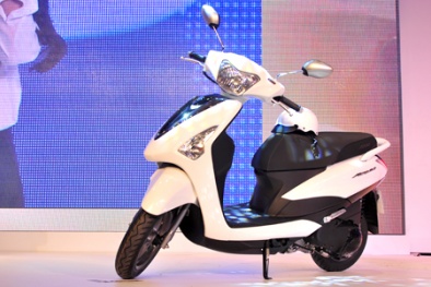 Yamaha trình làng xe ga Acruzo 'vượt mặt' Honda Lead?