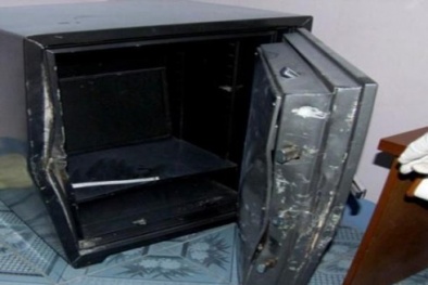 Nhà hai 'đại gia' ở Sài Gòn bị trộm đột nhập, phá két sắt lấy đi 2,3 tỷ đồng 