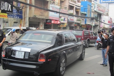 Rolls Royce Phantom Rồng 35 tỷ đồng biển số ngũ quí là của đại gia nào?