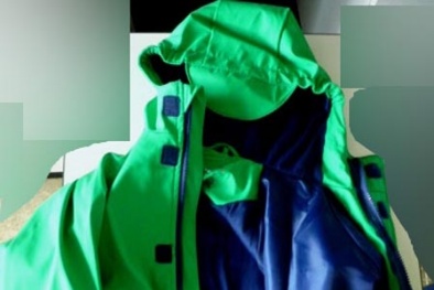 Cảnh báo áo mưa trẻ em Trung Quốc chứa chất gây ung thư