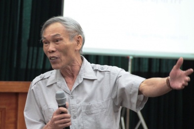 'Thắng thì bốc HLV lên mây xanh, thua thì chê bai rất trắng trợn!'