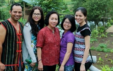 Từ chối ở lại Mỹ, về làng lập nghiệp