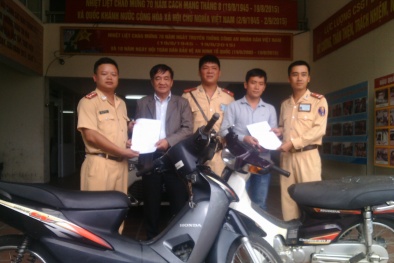 Sau 5 năm bất ngờ nhận lại được xe máy bị mất cắp