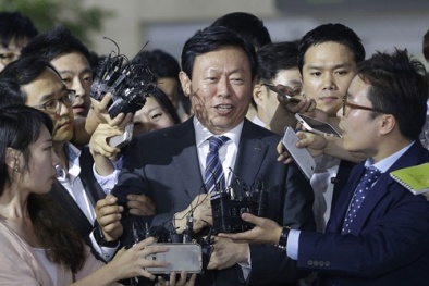 Đại chiến gia đình Lotte ngày càng khốc liệt