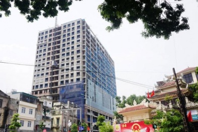 Xây vượt hơn 6.000m2, chủ đầu tư công trình 8B Lê Trực bị phạt bao nhiêu tiền?