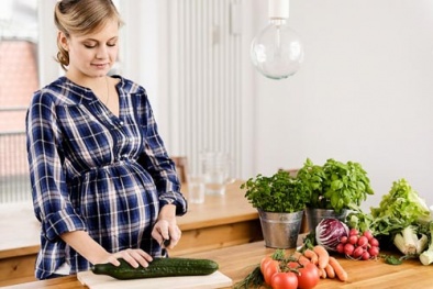 Mẹ bầu nên ăn gì để sinh con thông minh, khỏe mạnh?