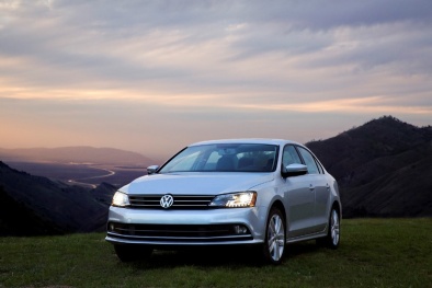 Đọ độ tiết kiệm xăng của mẫu xe giá rẻ Honda Fit và Volkswagen Jetta 2015 