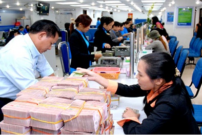 Tín dụng tăng trưởng nóng: Nguy cơ giá tăng, lãi suất tăng 