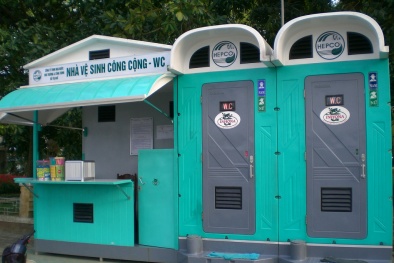 Nên miễn phí nhà vệ sinh công cộng