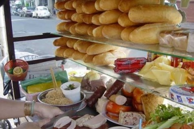 Kiểm tra nhiều lò bánh mì Lâm Đồng sau vụ 50 người ngộ độc 